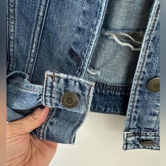 American eagle destroyed boyfriend jean jacket size S - Picture 3 of 5